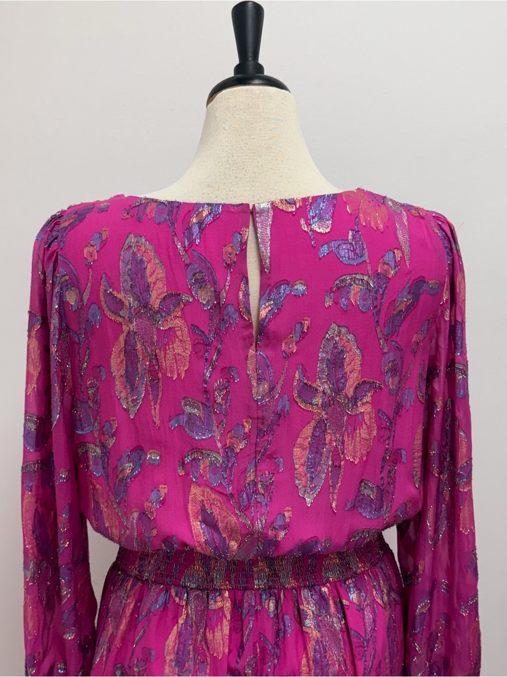 Lilly Pulitzer Cosita Acai Berry Floral Metallic Smocked Waist Blouson Dress 16 - Picture 6 of 13